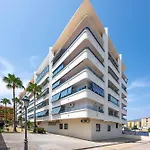 Bright Flat In San Pedro With Pool And Parking