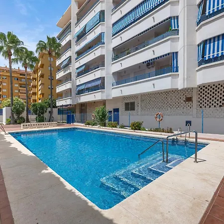 Bright Flat In San Pedro With Pool And Parking