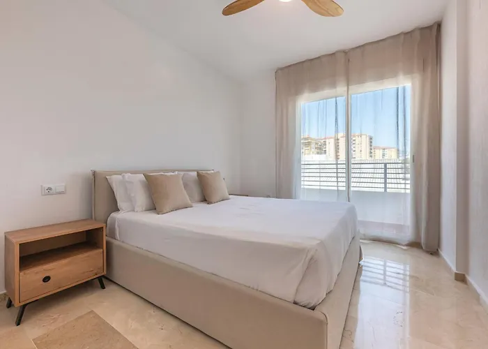 Bright Flat In San Pedro With Pool And Parking شقة ماربيا