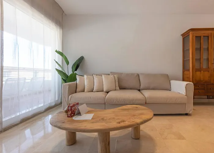 شقة Bright Flat In San Pedro With Pool And Parking