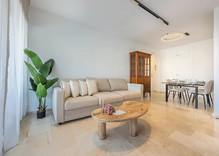 Bright Flat In San Pedro With Pool And Parking شقة *