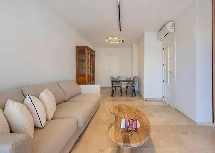 شقة Bright Flat In San Pedro With Pool And Parking ماربيا