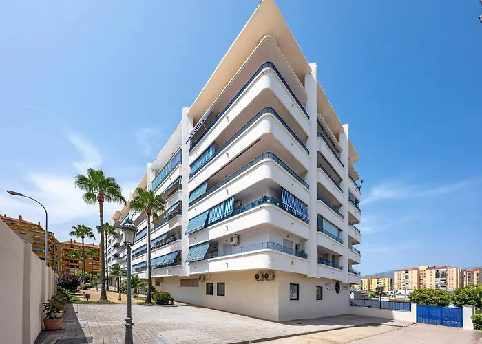 Bright Flat In San Pedro With Pool And Parking