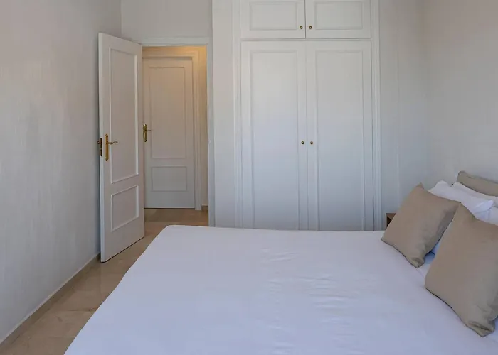 Bright Flat In San Pedro With Pool And Parking Apartmán *