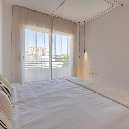 Bright Flat In San Pedro With Pool And Parking